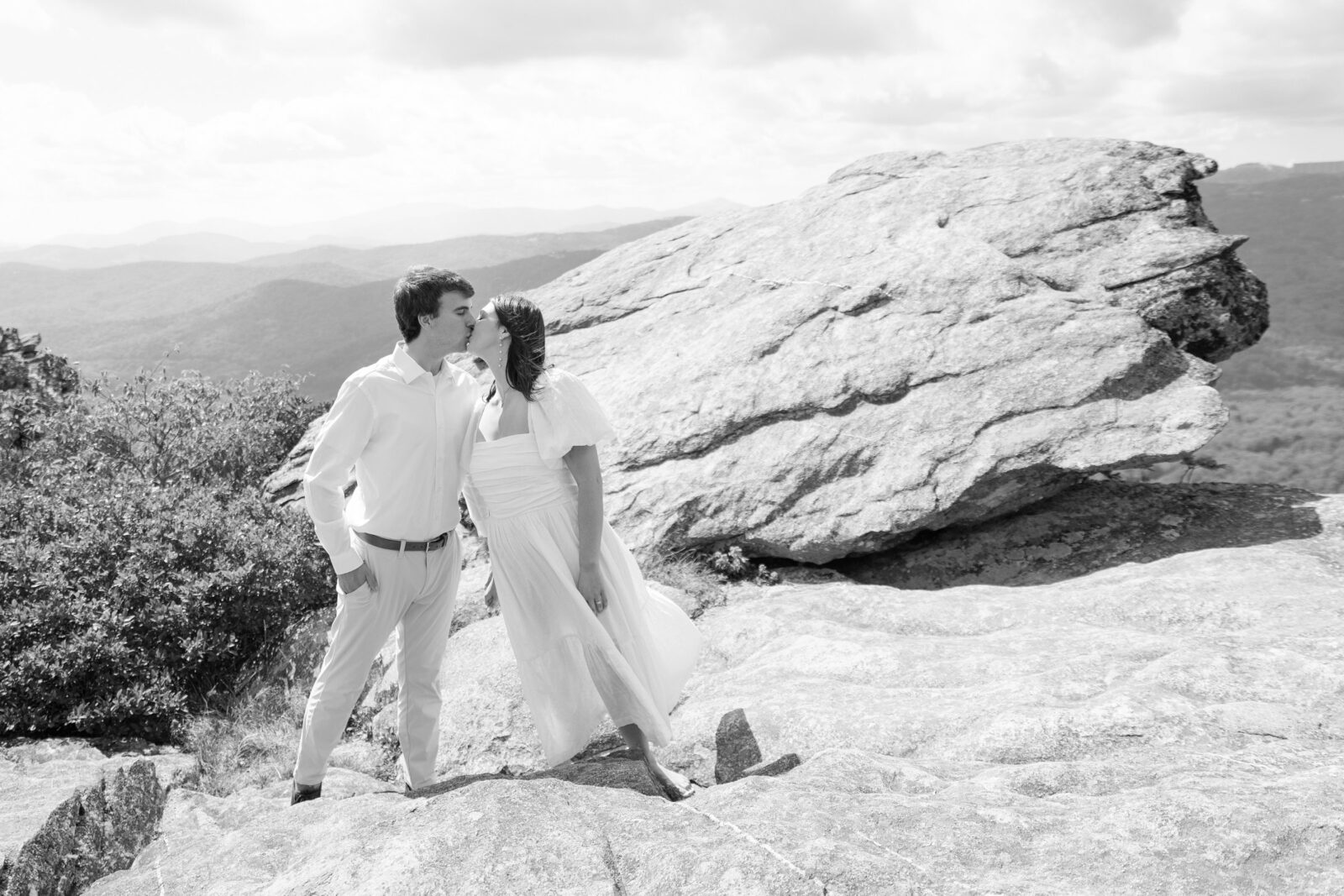 Grandfather Mountain Engagement Pictures